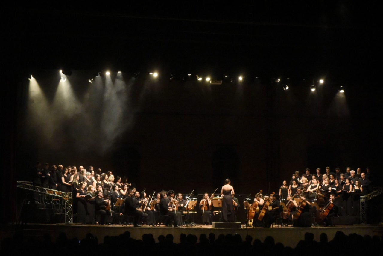 Teatro Polytheama de Jundiaí comemora 111 anos com espetáculo gratuito “Clássicos em Movimento de Natal 2022”