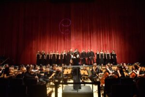 Orquestra Sinfônica de Jundiaí e Coral Municipal fazem apresentação gratuita de concerto natalino