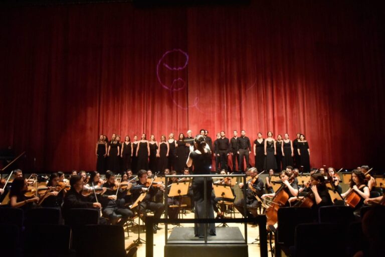 Orquestra Sinfônica de Jundiaí e Coral Municipal fazem apresentação gratuita de concerto natalino