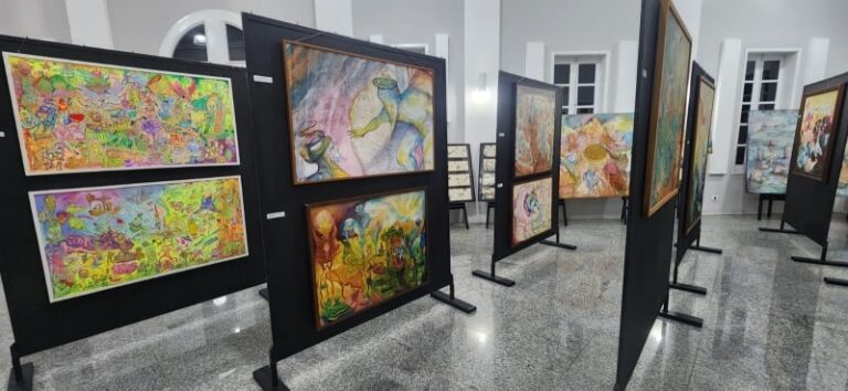 Exposição 'Arte Visionária' em Vinhedo exibe obras do artista Boccara