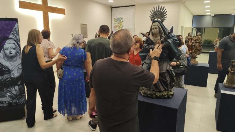 Valinhos abre exposição inédita de arte sacra